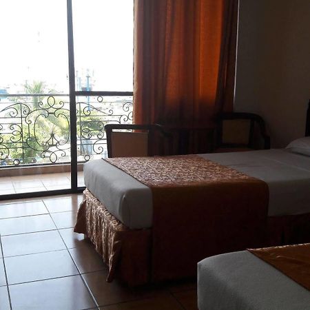 Don Felipe Hotel Ормок Екстериор снимка